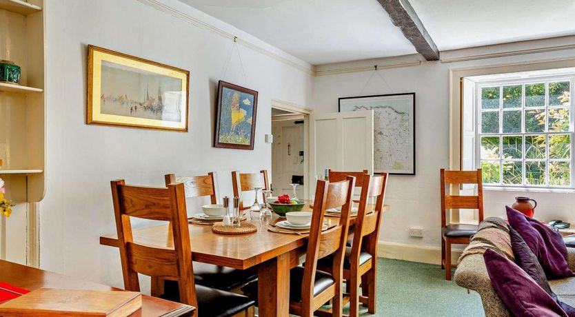 Photo of 4 Bed in Hartland