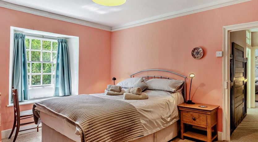 Photo of 4 Bed in Hartland