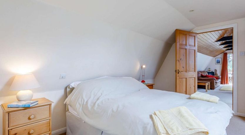 Photo of 3 Bed in Northam