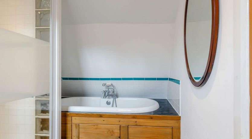 Photo of 3 Bed in Northam