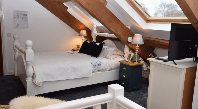 Photo of 1 Bed in Kingsteignton