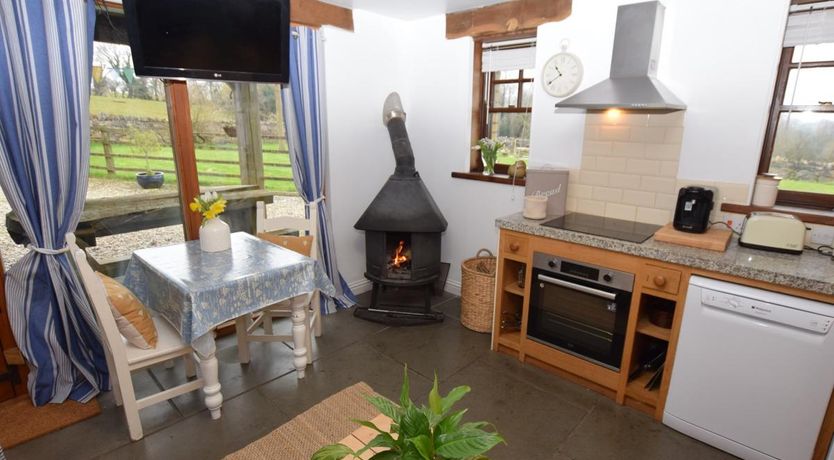 Photo of 1 Bed in Kingsteignton