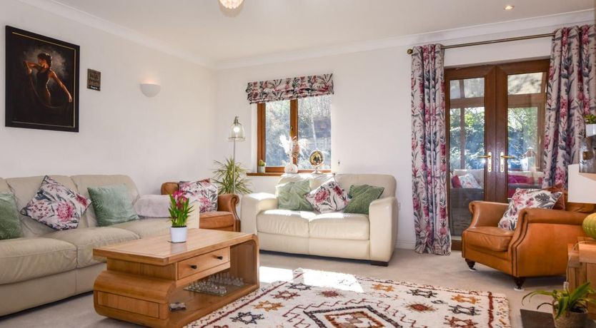 Photo of 4 Bed in Bude