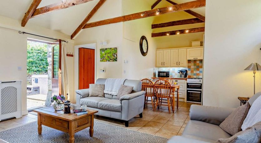 Photo of 2 Bed in South Hill