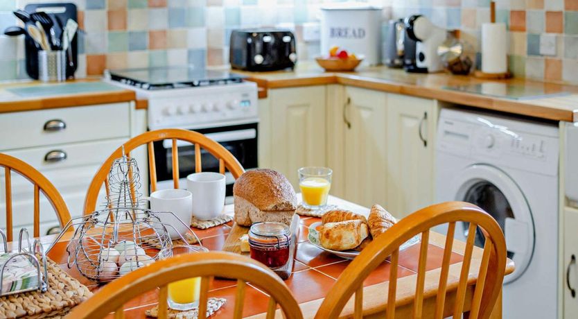 Photo of 2 Bed in Callington