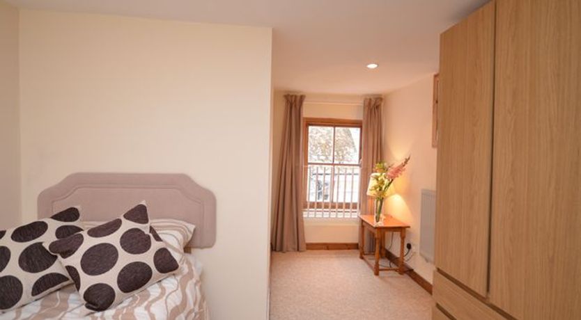 Photo of 3 Bed in St. Austell