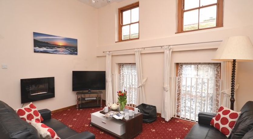 Photo of 3 Bed in St. Austell