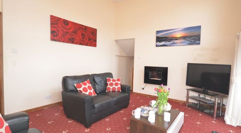 Photo of 3 Bed in St. Austell