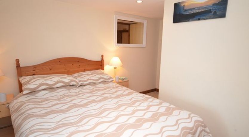 Photo of 3 Bed in St. Austell
