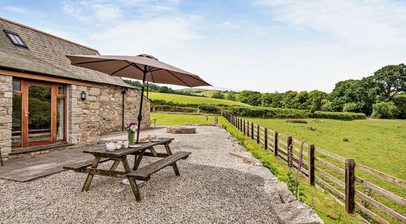 Photo of 3 Bed in North Hill