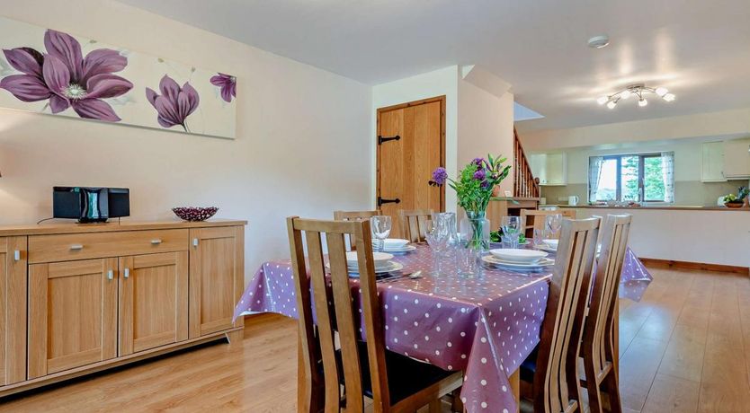 Photo of 3 Bed in North Hill