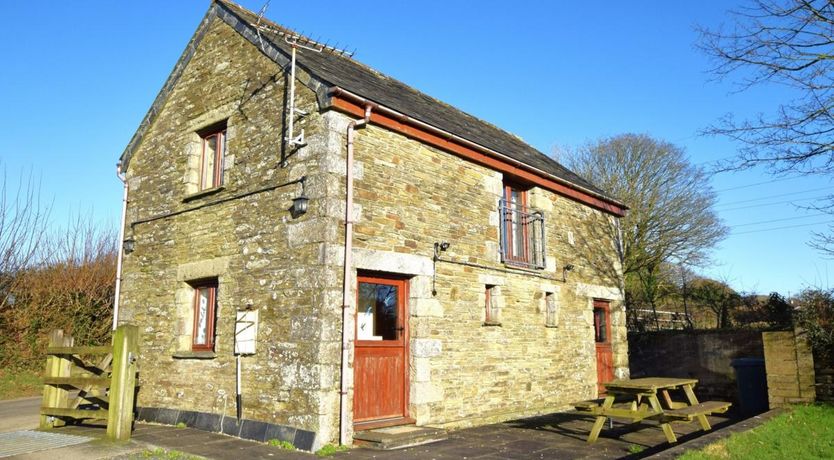 Photo of 2 Bed in St Tudy