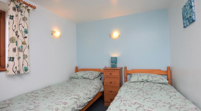 Photo of 2 Bed in St Tudy