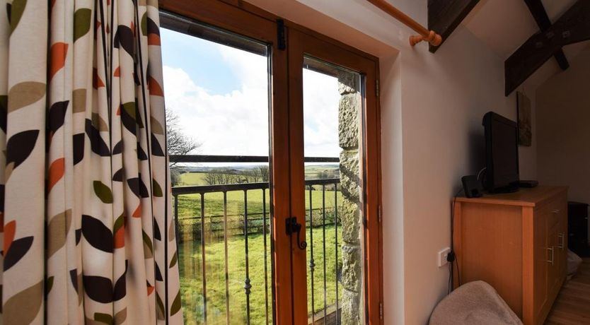 Photo of 2 Bed in St Tudy