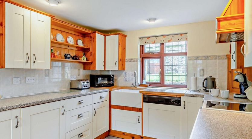 Photo of 2 Bed in South Hill