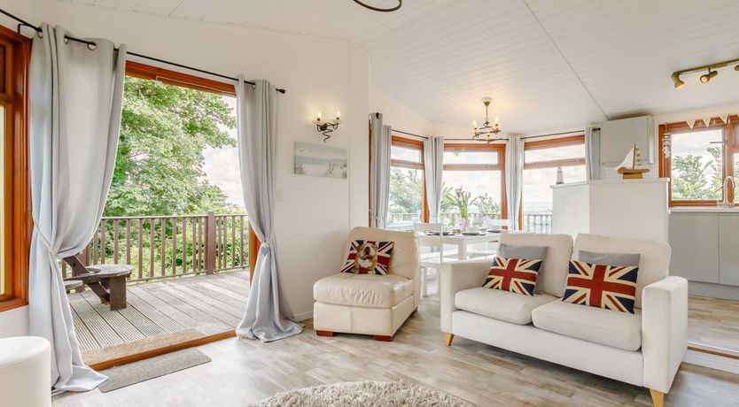 Photo of 3 Bed in Millbrook