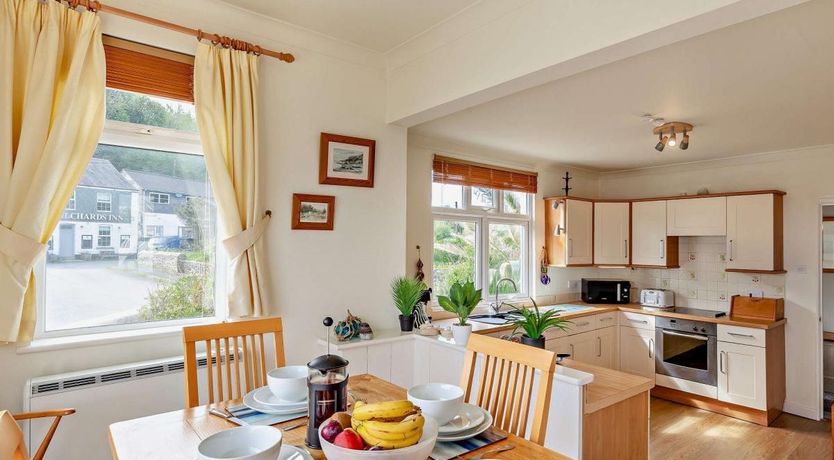 Photo of 2 Bed in Porthallow