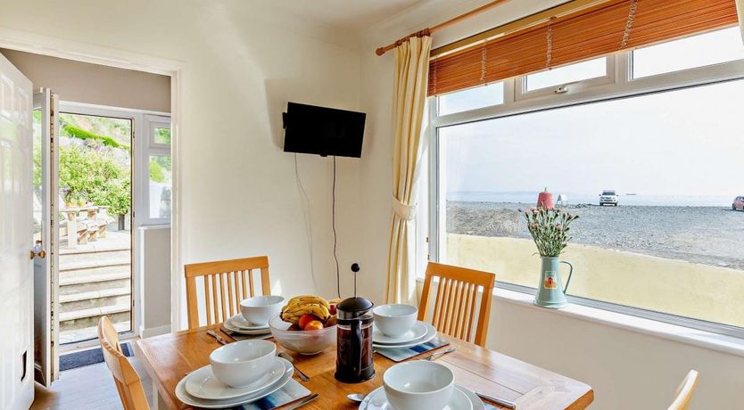 Photo of 2 Bed in Porthallow