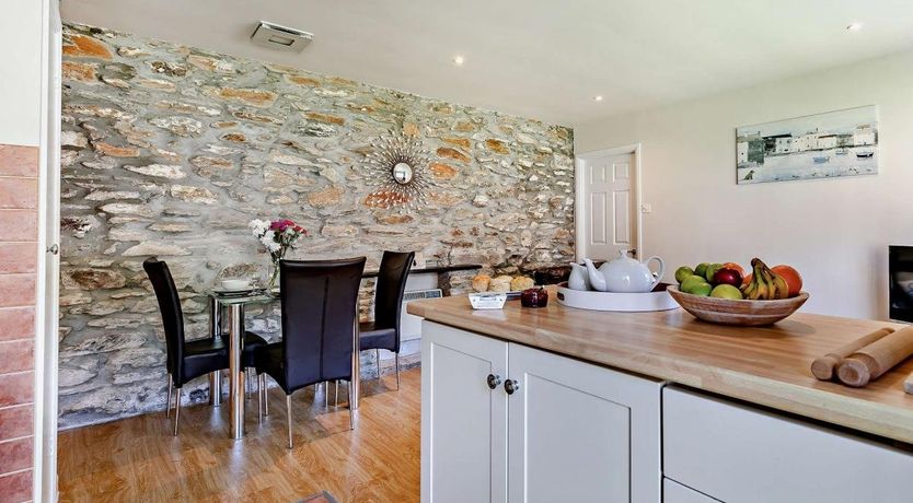 Photo of 2 Bed in Perranzabuloe