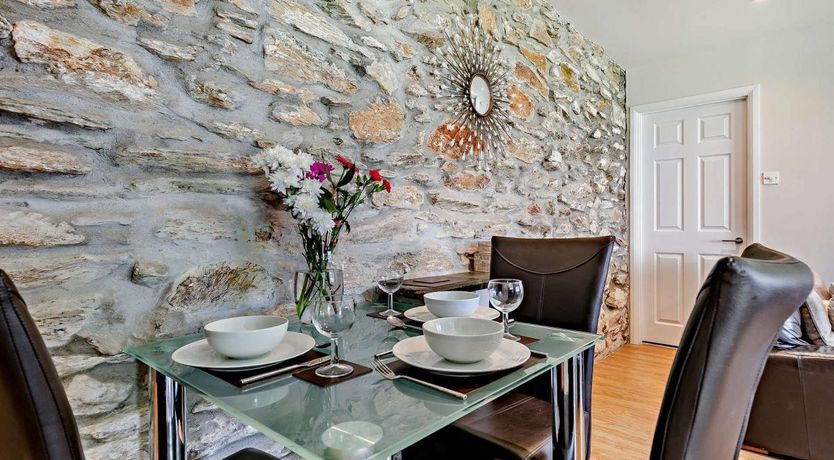 Photo of 2 Bed in Perranzabuloe