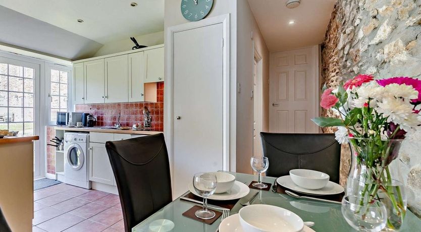 Photo of 2 Bed in Perranzabuloe