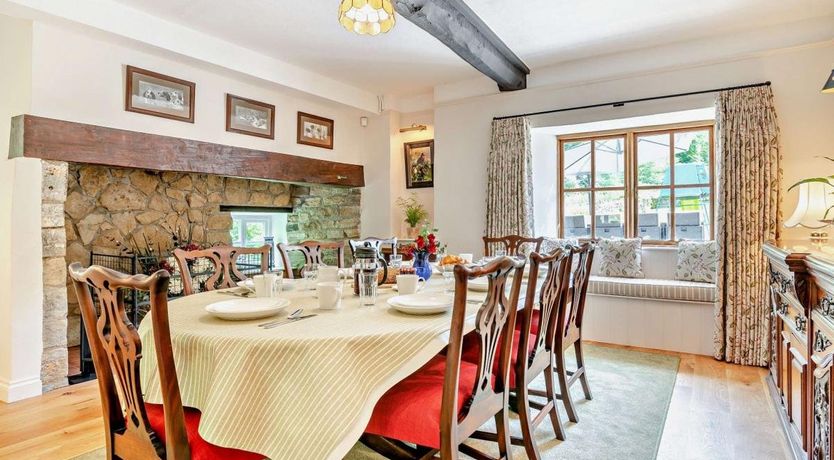 Photo of 4 Bed in Monkton Wyld