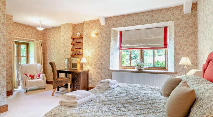 Photo of 4 Bed in Monkton Wyld