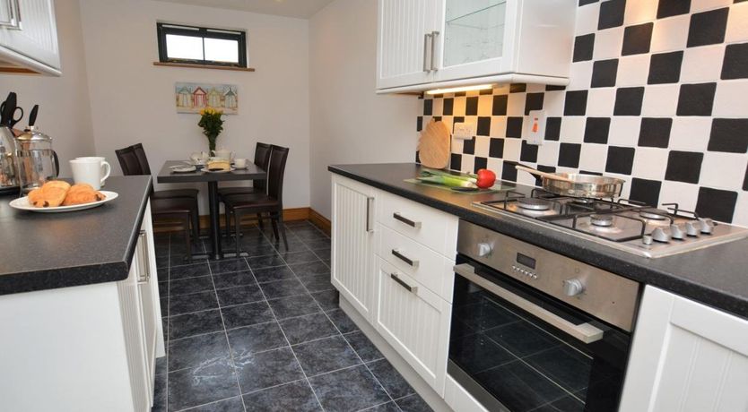 Photo of 2 Bed in Charmouth