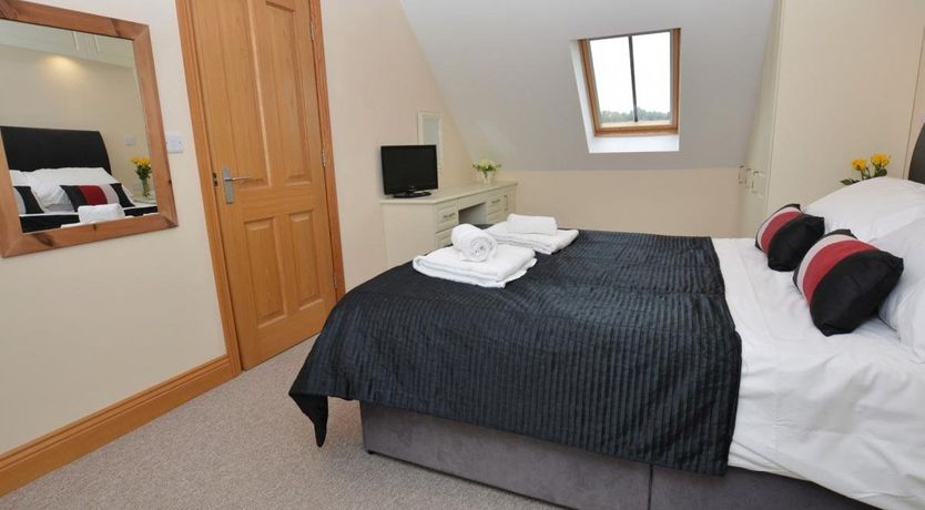 Photo of 2 Bed in Charmouth