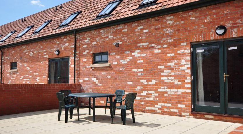 Photo of 2 Bed in Charmouth