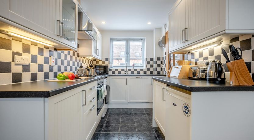Photo of 2 Bed in Bridport