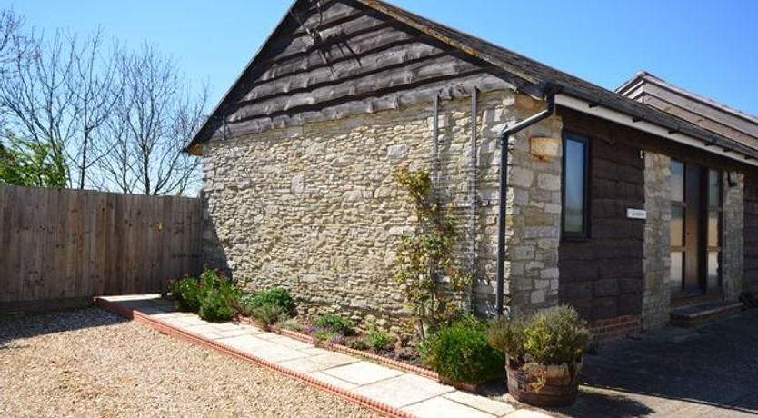 Photo of 2 Bed in Chickerell