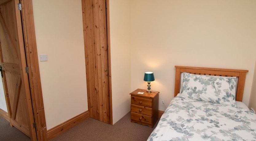 Photo of 2 Bed in Chickerell