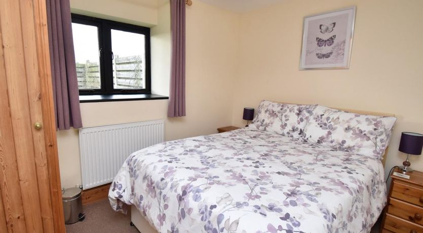 Photo of 2 Bed in Chickerell