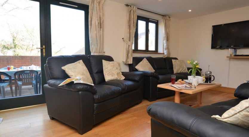 Photo of 5 Bed in Charmouth