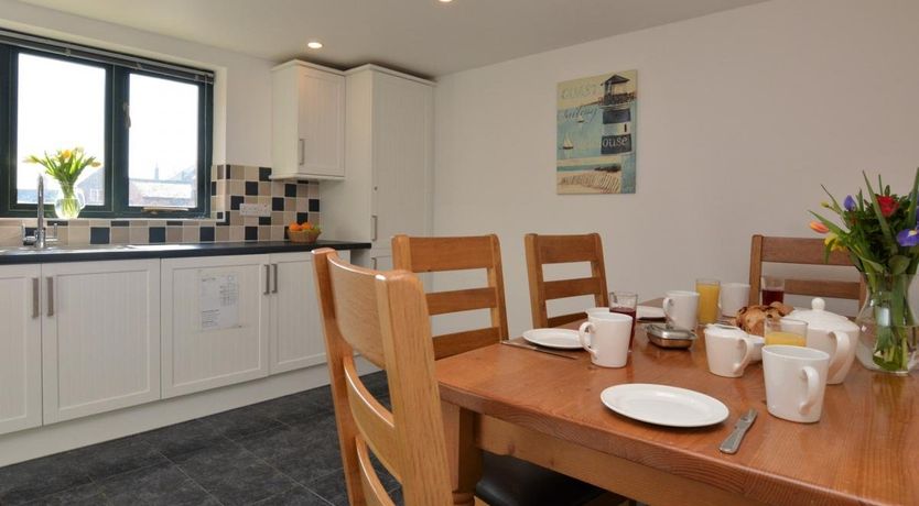 Photo of 5 Bed in Charmouth