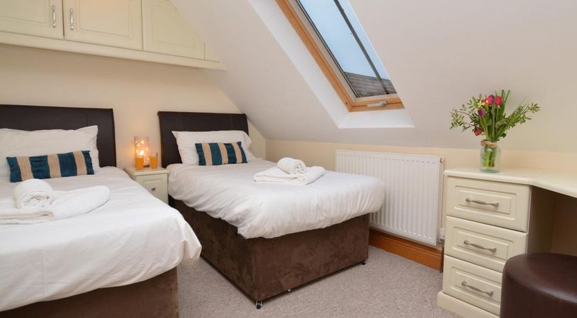 Photo of 3 Bed in Charmouth