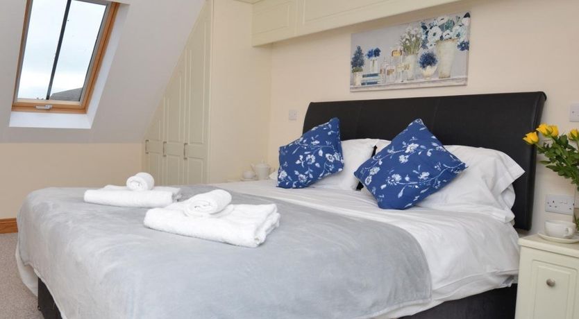 Photo of 3 Bed in Charmouth