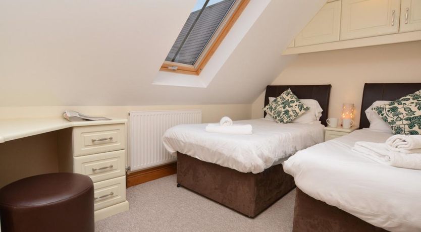 Photo of 3 Bed in Charmouth