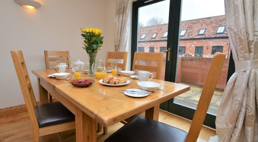 Photo of 2 Bed in Charmouth