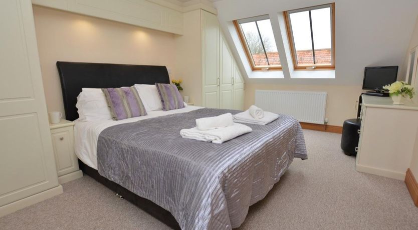 Photo of 2 Bed in Charmouth