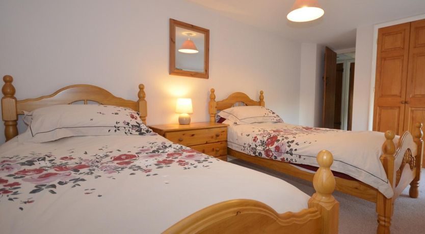 Photo of 3 Bed in Chard