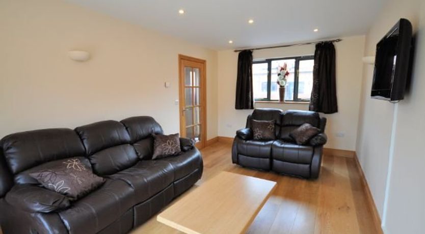 Photo of 2 Bed in Charmouth