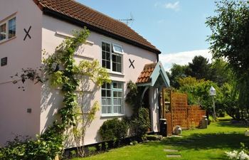 in Burnham-on-Sea  (TWEEN) Holiday Cottage