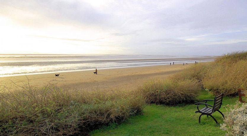 Photo of 1 Bed in Highbridge