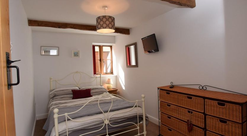 Photo of 2 Bed in Mark