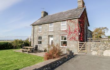 Tyddyn Holiday Cottage