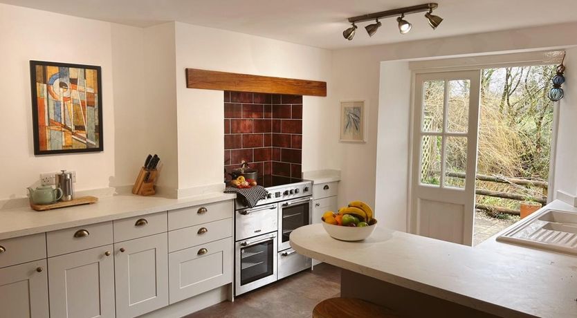 Photo of 3 Bed in Bucks Mills