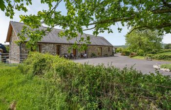 Ysgubor Hir Holiday Cottage