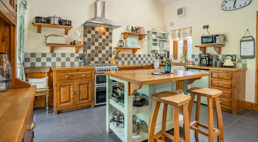 Photo of Ysgubor Hir